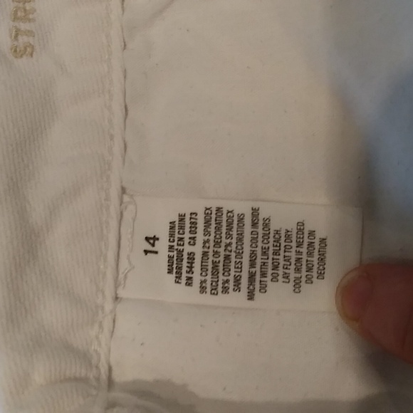 American Eagle white denim shorts - Picture 6 of 7